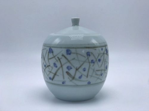 TEEKUNST Teedose groß, Jingdezhen Porzellan, blauer Seetang-Dekor